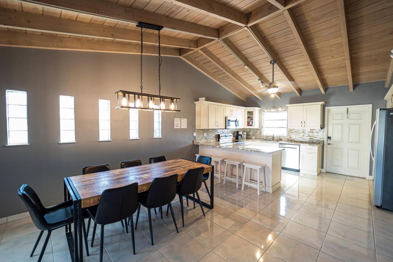 Newly Renovated 3Br2Ba Duplex With Private Dock Villa Key Colony Beach Kültér fotó