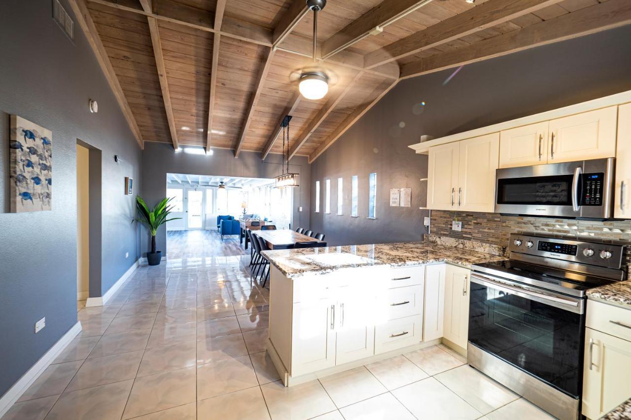 Newly Renovated 3Br2Ba Duplex With Private Dock Villa Key Colony Beach Kültér fotó